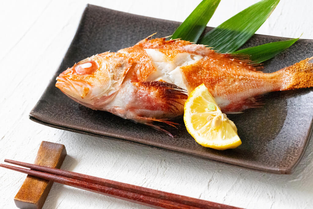 魚を丸ごと食べると健康にいい驚きのメリットとは、食べたほうがいい理由も紹介